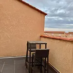 Front De Et Jacuzzi Privatif Villa *