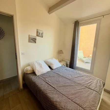 Front De Et Jacuzzi Privatif Le Barcarès