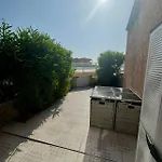 Front De Et Jacuzzi Privatif * Le Barcarès