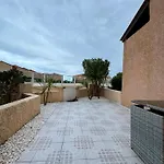 Front De Et Jacuzzi Privatif Villa