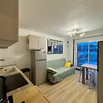 Front De Et Jacuzzi Privatif Vila Le Barcarès
