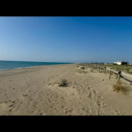 Front De Et Jacuzzi Privatif * לה ברקרה