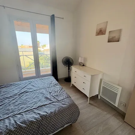 Front De Et Jacuzzi Privatif