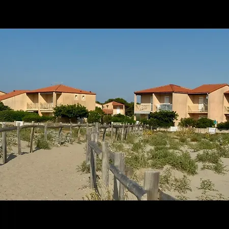 Front De Et Jacuzzi Privatif * לה ברקרה