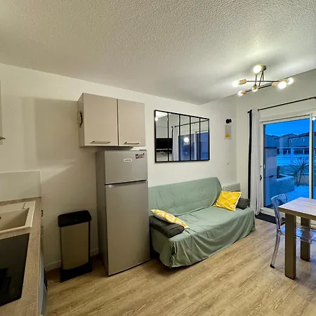 Front De Et Jacuzzi Privatif * Le Barcarès